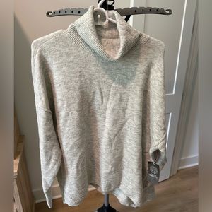 Brand New Vince Camuto Sweater